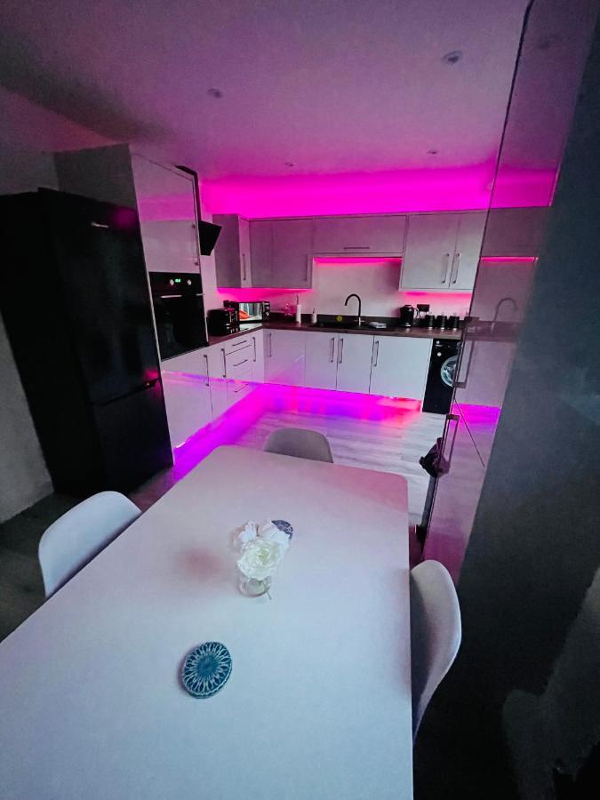 Brand New Modern 3 Bedroom Home Blackpool Exterior photo