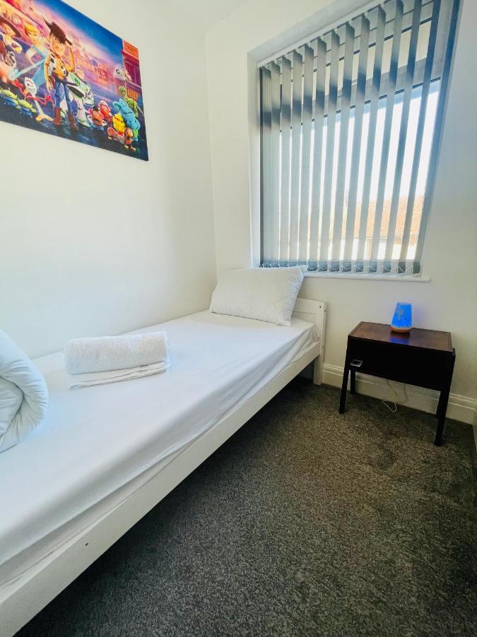 Brand New Modern 3 Bedroom Home Blackpool Exterior photo